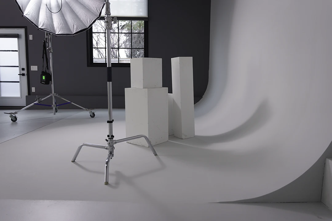 cyclorama and windows at self portrait studio